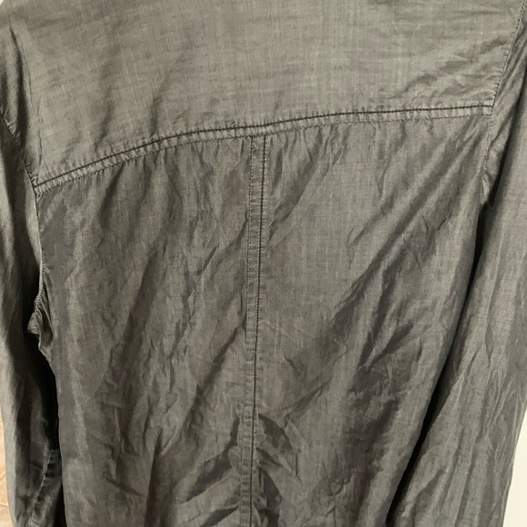 Jordache woman’s charcoal Jean button down shirt - Picture 8 of 8